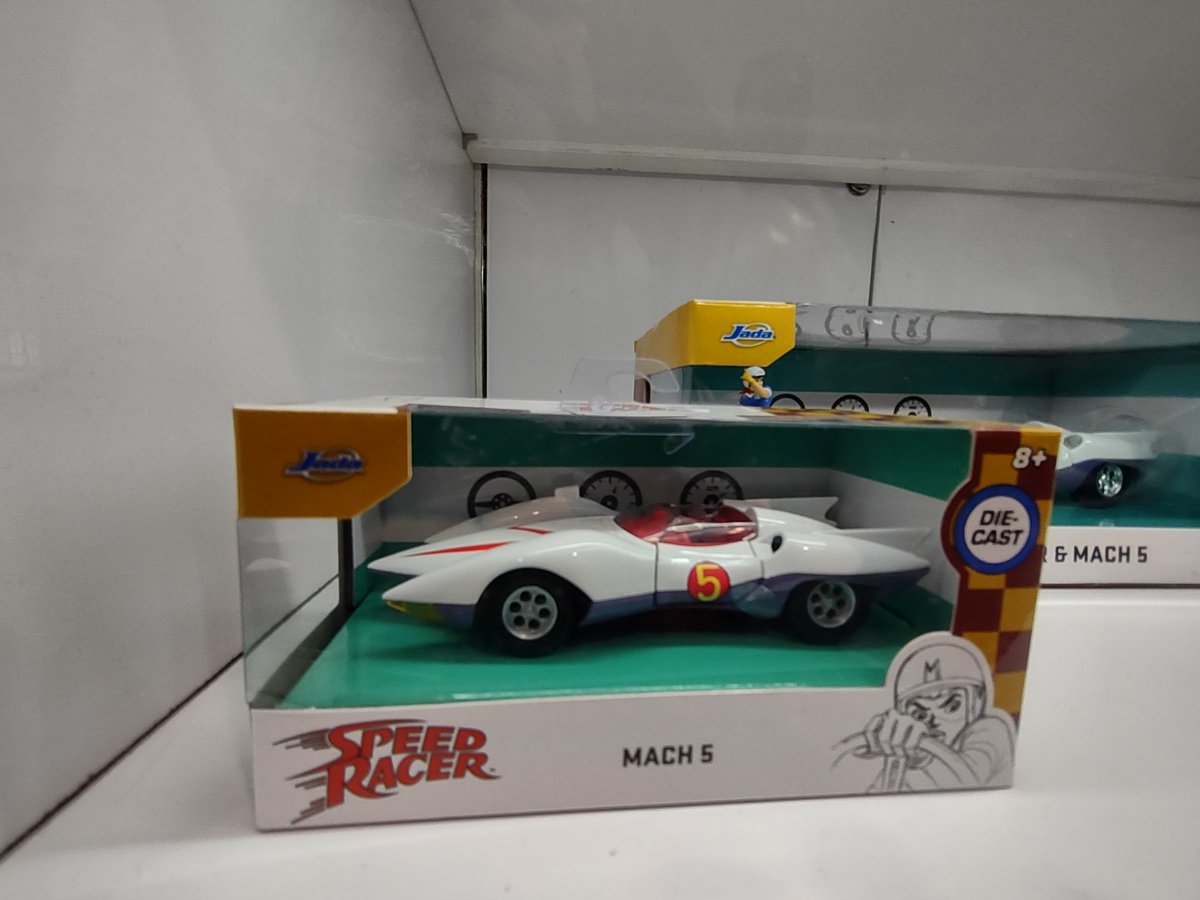 Parks_Binger's tweet photo. #jadatoys @ #wondercon car collection😃🙏🤗 https://t.co/n1TFP8dHRY