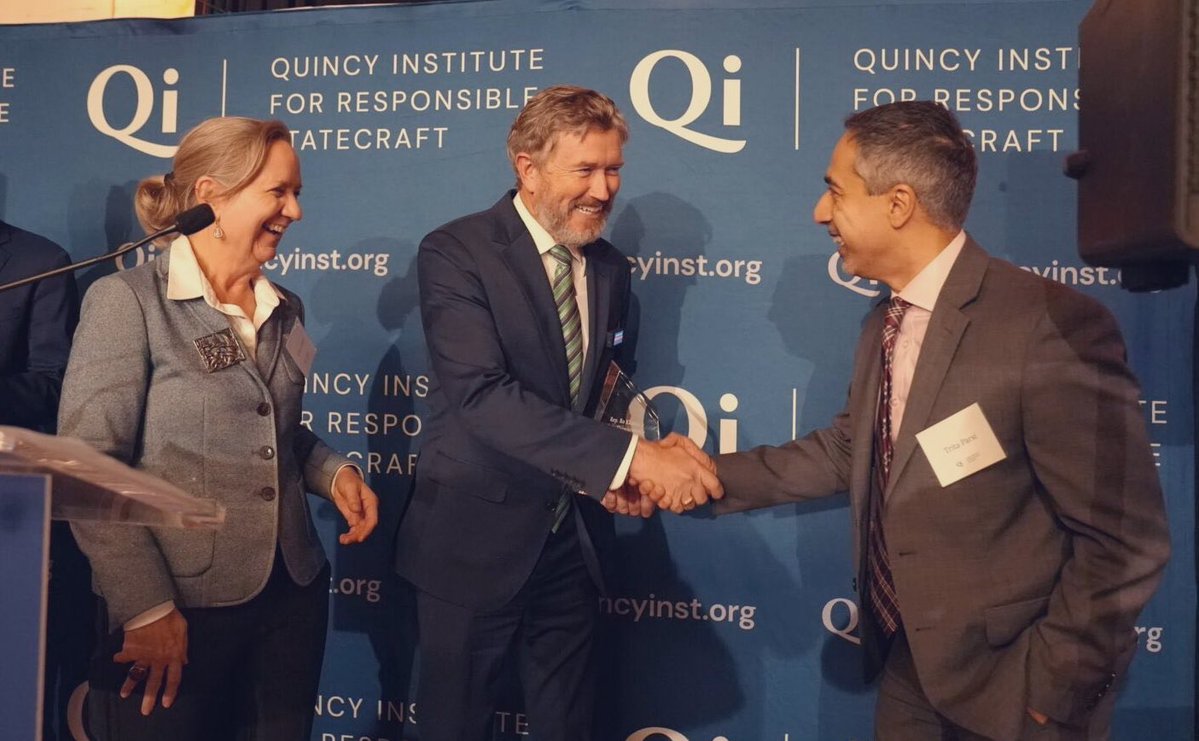 Golooleh tweet media