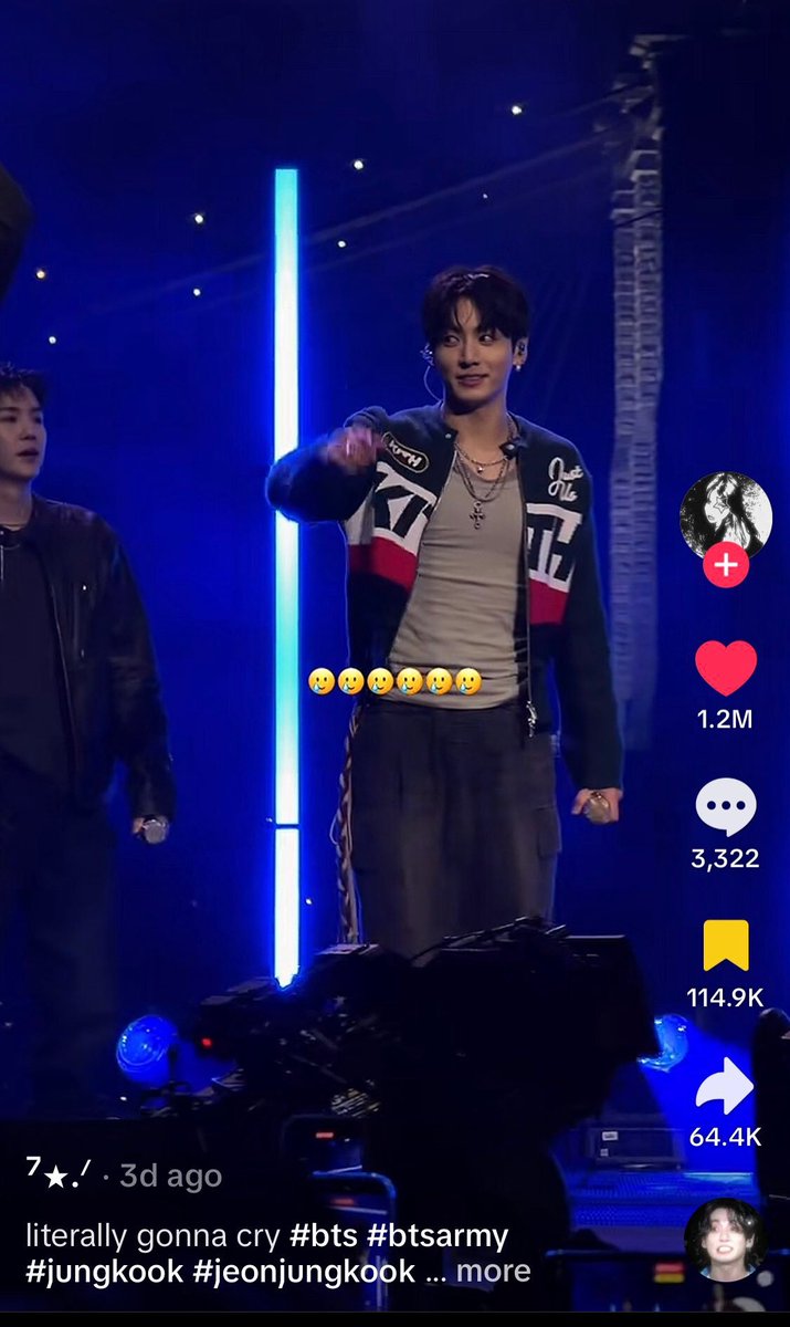 🍭 mikasa tweet media