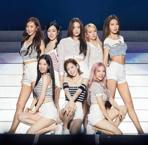 About Music tweet media