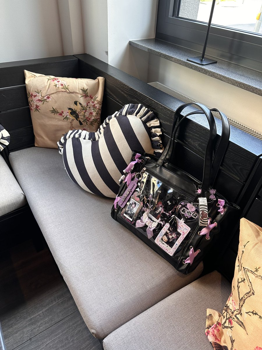 キャットリン tweet media