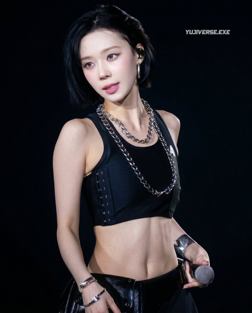 hourly winter tweet media