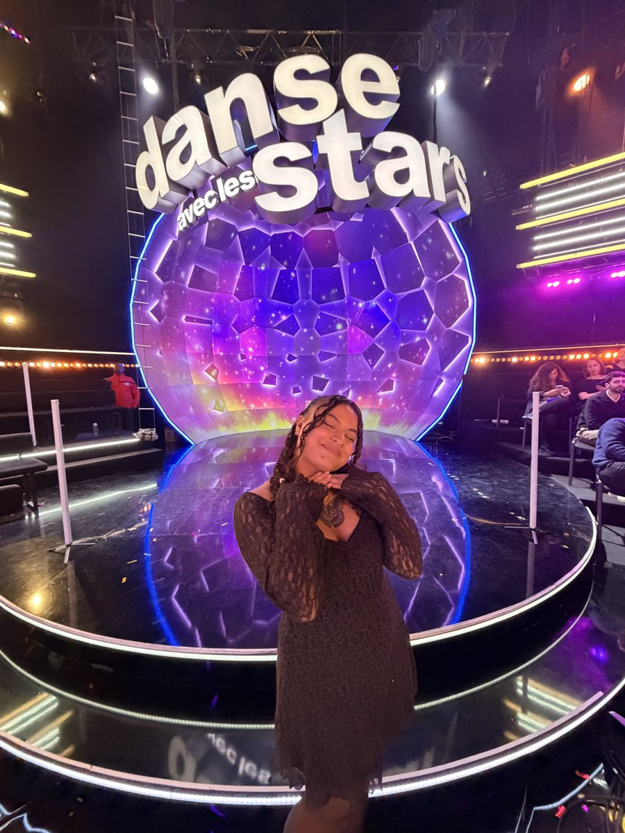 loriane 🪩 44 tweet media