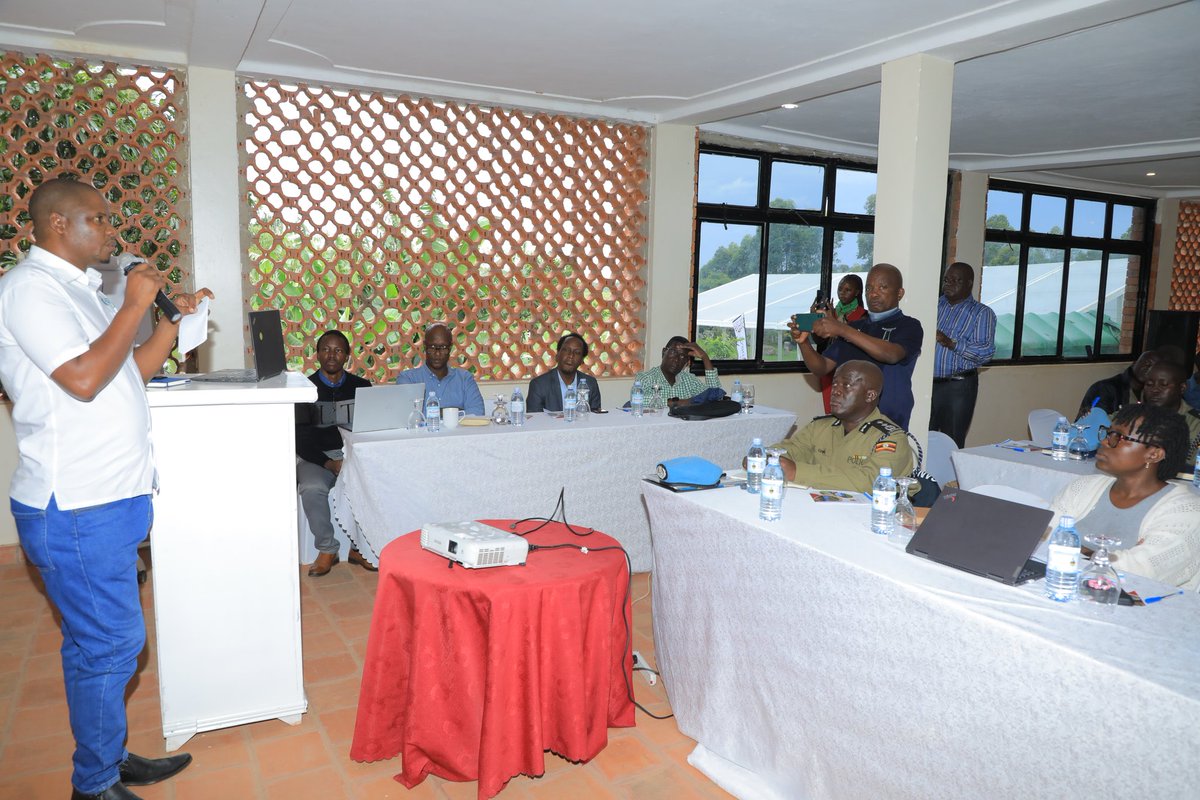 Uganda Police Force tweet media