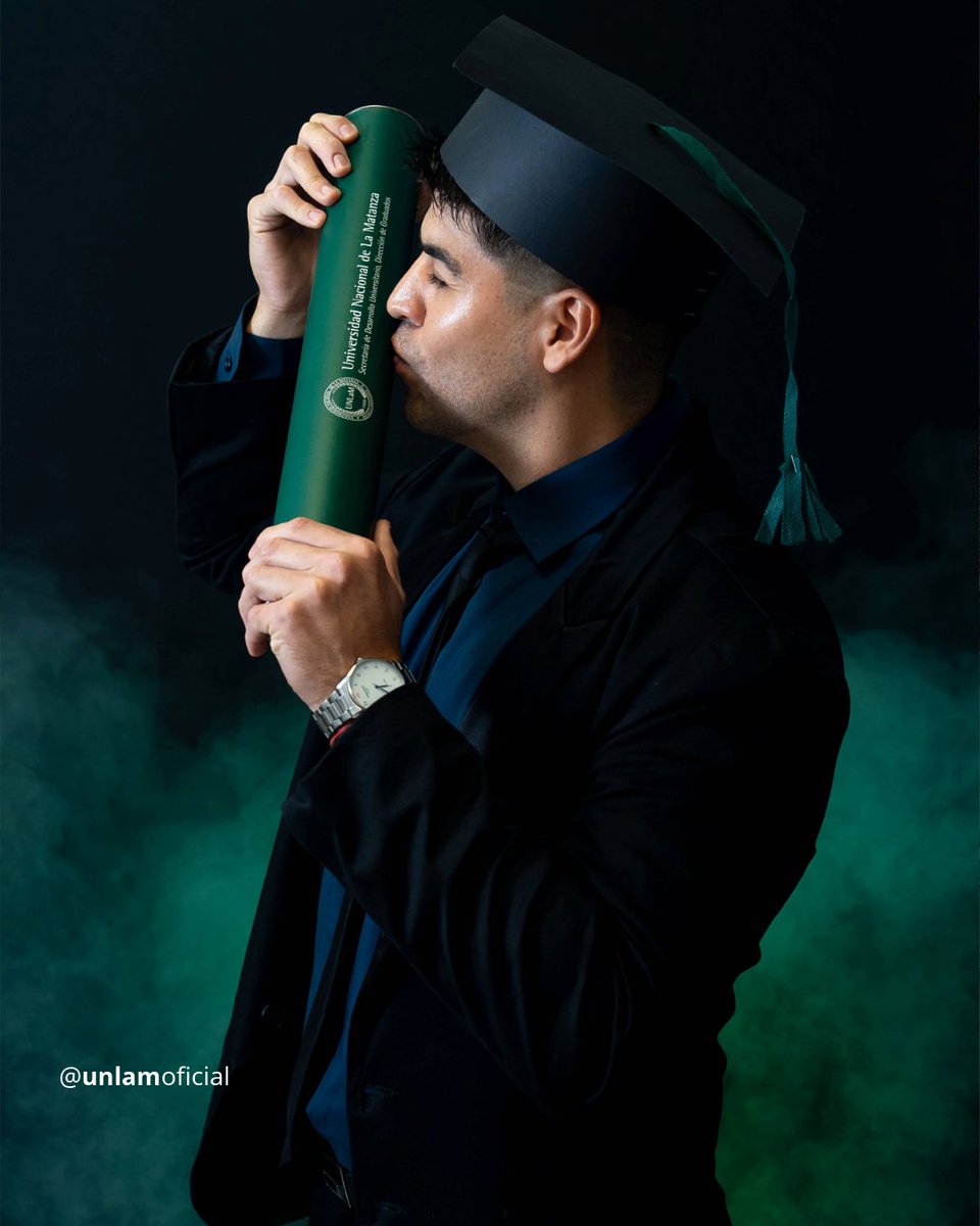 UnlamOficial's tweet photo. 📸 Instantes que quedan guardados para siempre 💚
Felicitaciones graduadas y graduados 🎉
#UNLaM #graduados #graduadas https://t.co/UCdlAjG9rM