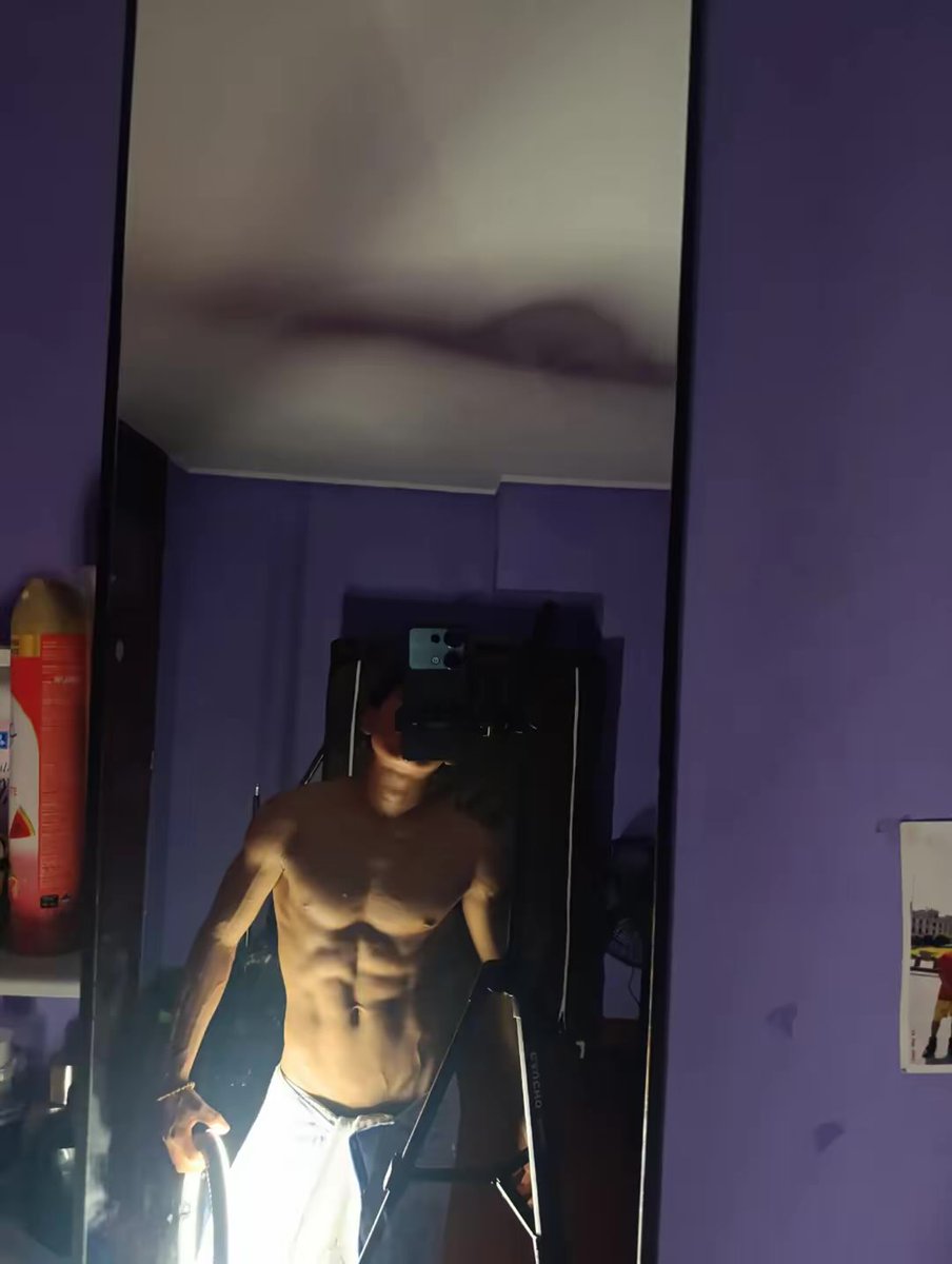 max_fit tweet media