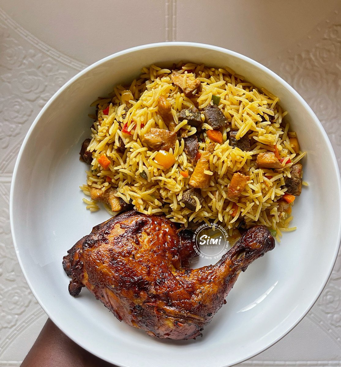 Sisi Olounje tweet media