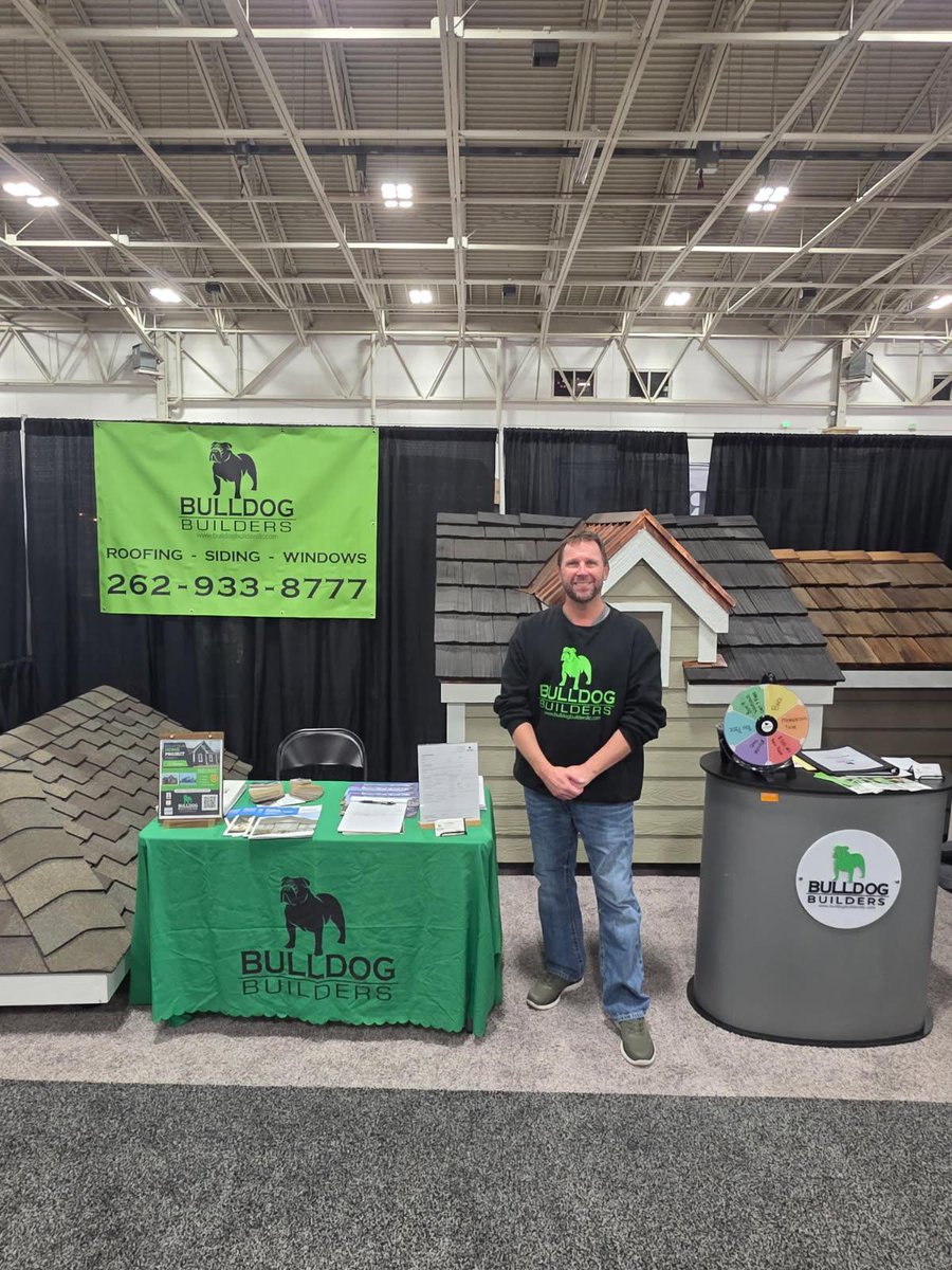llc_bulldog's tweet image. Don’t miss the 100th Annual Milwaukee Home &amp;amp; Garden Show 🏡✨
Get inspired, meet the pros, and plan your next project!

Stop by and see us before it’s over 👋 zurl.co/4WIRG 

#MilwaukeeEvents #HomeShow #LastChance #Remodeling