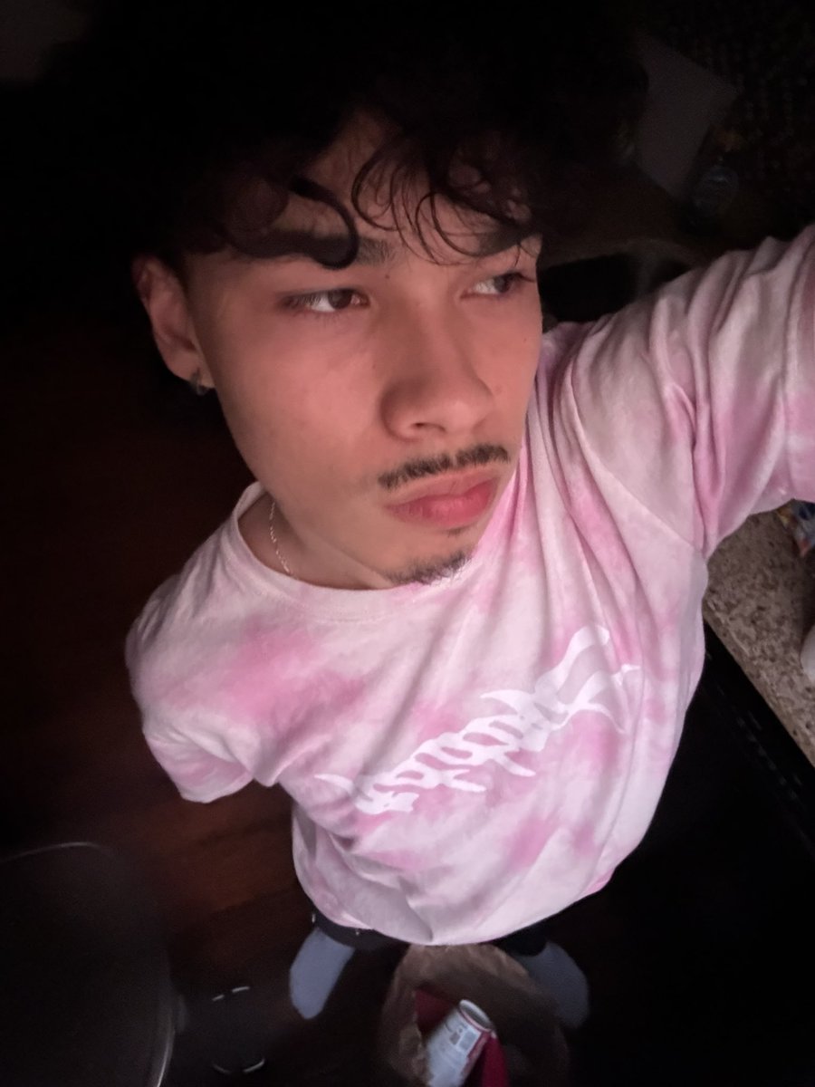 elf boyfriend tweet media