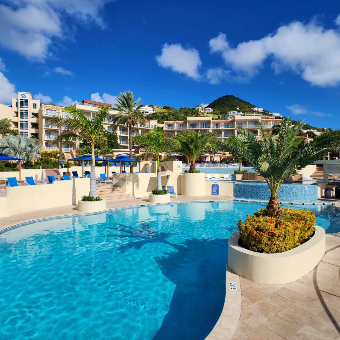 DiviResorts's tweet photo. #ThisOrThat ☀️ Day swims or night swims? 🌙

Pictured: The pureocean pool at Divi Little Bay Beach Resort in St. Maarten

#DiviLittleBayBeachResort #StMaarten #StMaartenResorts #DutchSide #AllInclusiveResort #StMaartenAllInclusive https://t.co/8RT1hbnzxr