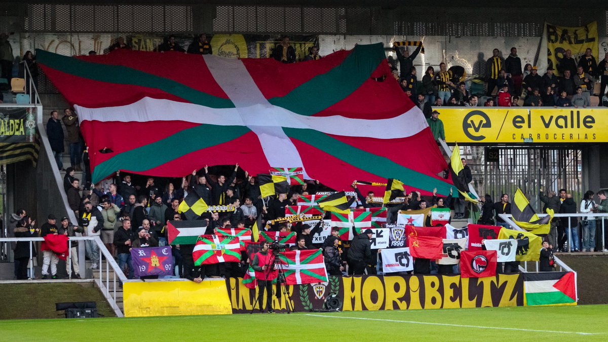 ❤️🤍💚🖤💛
Aupa Euskadi ta Aupa Baraka!!