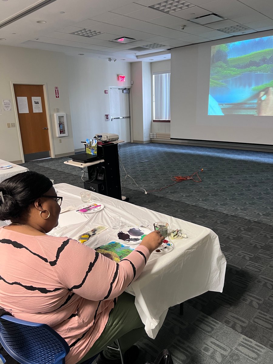 HKDPLibrary's tweet image. The first of three Spring Paint and Sips was a success! There's still time to register for next month's session, at the reference desk, by phone, or through our online calendar.

#paintandsip #bobross #libraryprogramming #libraryart