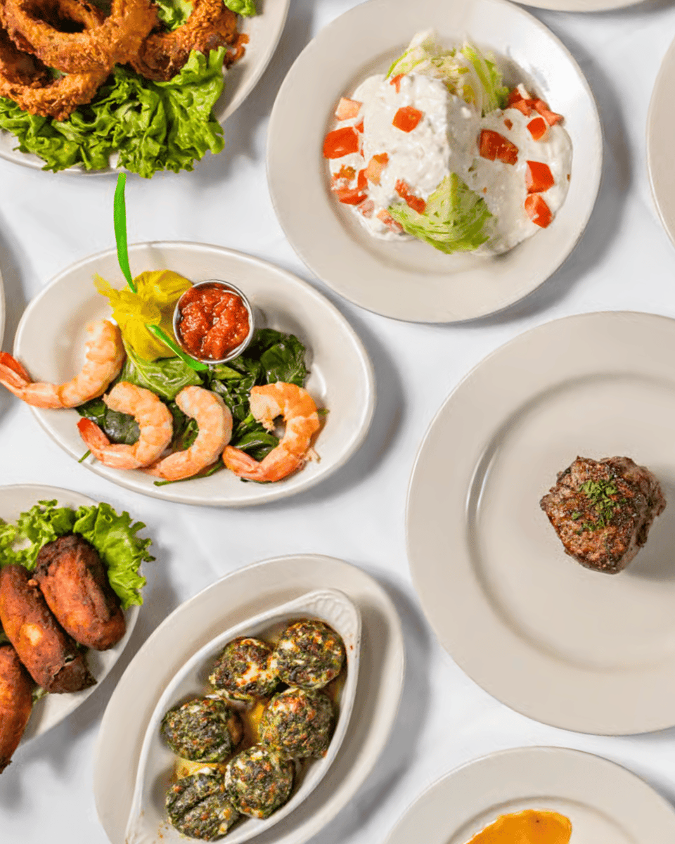 End the month right. 🥂

A table is waiting for you at Randy's Steakhouse®. 

#RandysSteakhouse #MarchMadness #FriscoFoodie #WeekendPlans #DateNight #Cheers #TexasLife