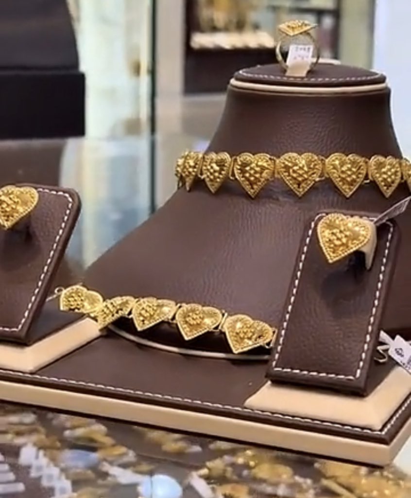 عيدة tweet media