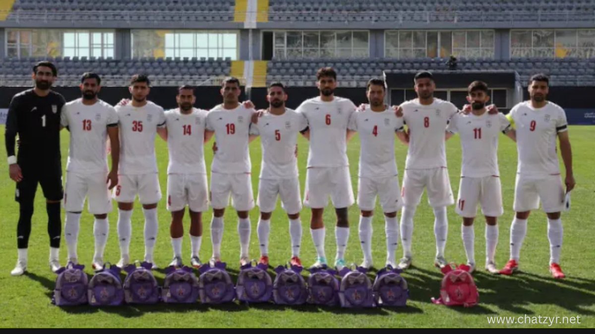 ChatzyrNews's tweet photo. Iran Football Players Walk Onto Pitch With Schoolbags, Silent Protest Stuns Stadium | ChatZyr
Read More : 
 https://t.co/8ji41XJUbO 
#Iran #World #Football #sports https://t.co/TsisElxyzJ