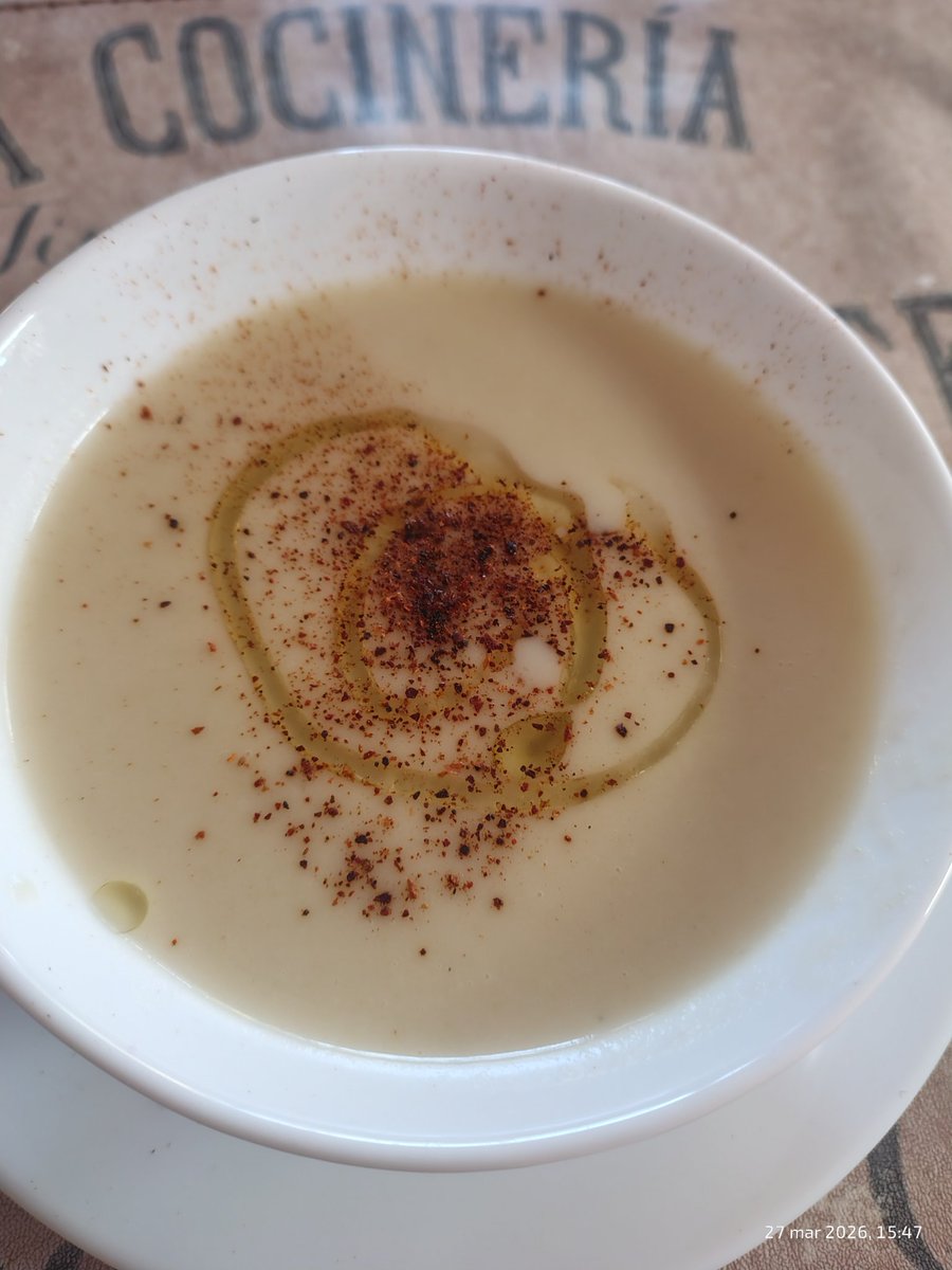 zurdo hasta los huesos! 🇨🇱🏳️‍🌈🇵🇸 tweet media