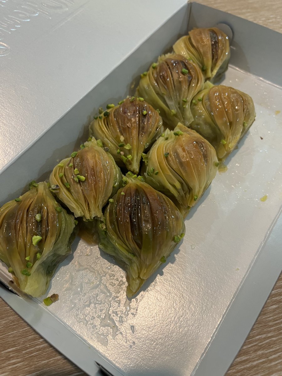 Passionn tweet media