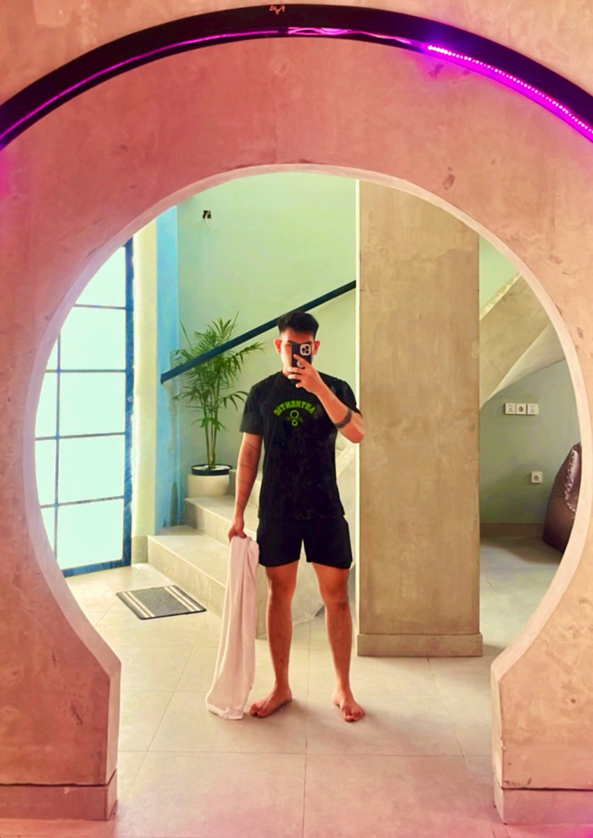 LIUSBACK JAKARTA tweet media