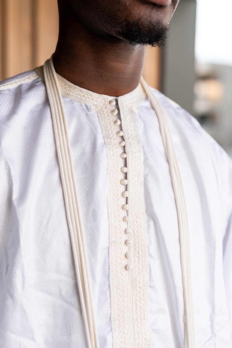 faal_hamza's tweet photo. Jàllaabe avec ou sans capuche disponible sur commande 
🇫🇷 , 🇸🇳 https://t.co/pIHVbLWids