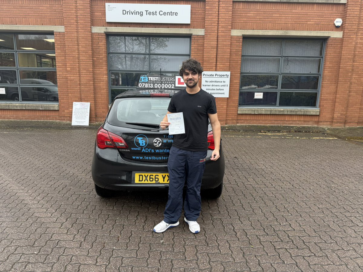 testbusters_uk's tweet photo. 🎉🚗 Huge congratulations to Surjeet! 🚗🎉
He passed his driving test this afternoon on the first try with only 1 minor! Such an amazing achievement—your hard work and focus really paid off. The roads better watch out, because Surjeet is officially licensed! 🏎️💨 https://t.co/JLqPFaGzoC