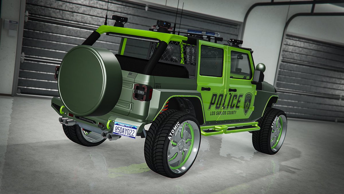 Unphased_Gaming's tweet photo. Had a feeling it'd look good on the police cars 🚨😎

#GTA #GTA5 #GTAV #GRANDTHEFTAUTO #GTAONLINE #GLITCH #BEFF #MODDEDCARS https://t.co/Qvl0t9fEEi