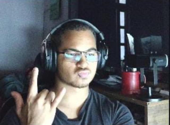 ່່່່ tweet media