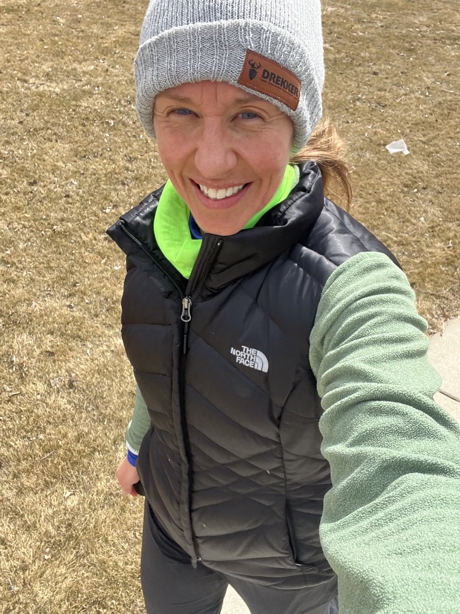 LindsayIRL's tweet image. IDK that most people would enjoy running in cold, snowy weather with the wind blowing wildly in every direction.

Me, I felt like I was running thru a snow globe❄️ I’m a different breed tho 😀

#marathontraining #running #workout #wellness #fitness #healthyhabits #fargo