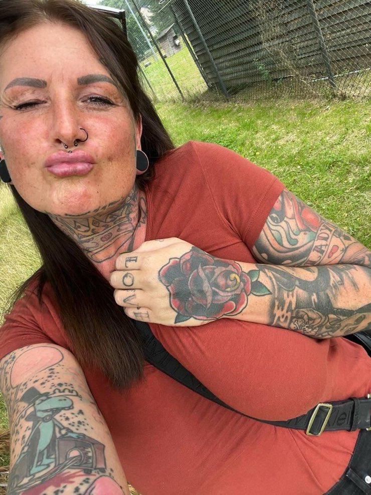 Roxanne Miller tweet media