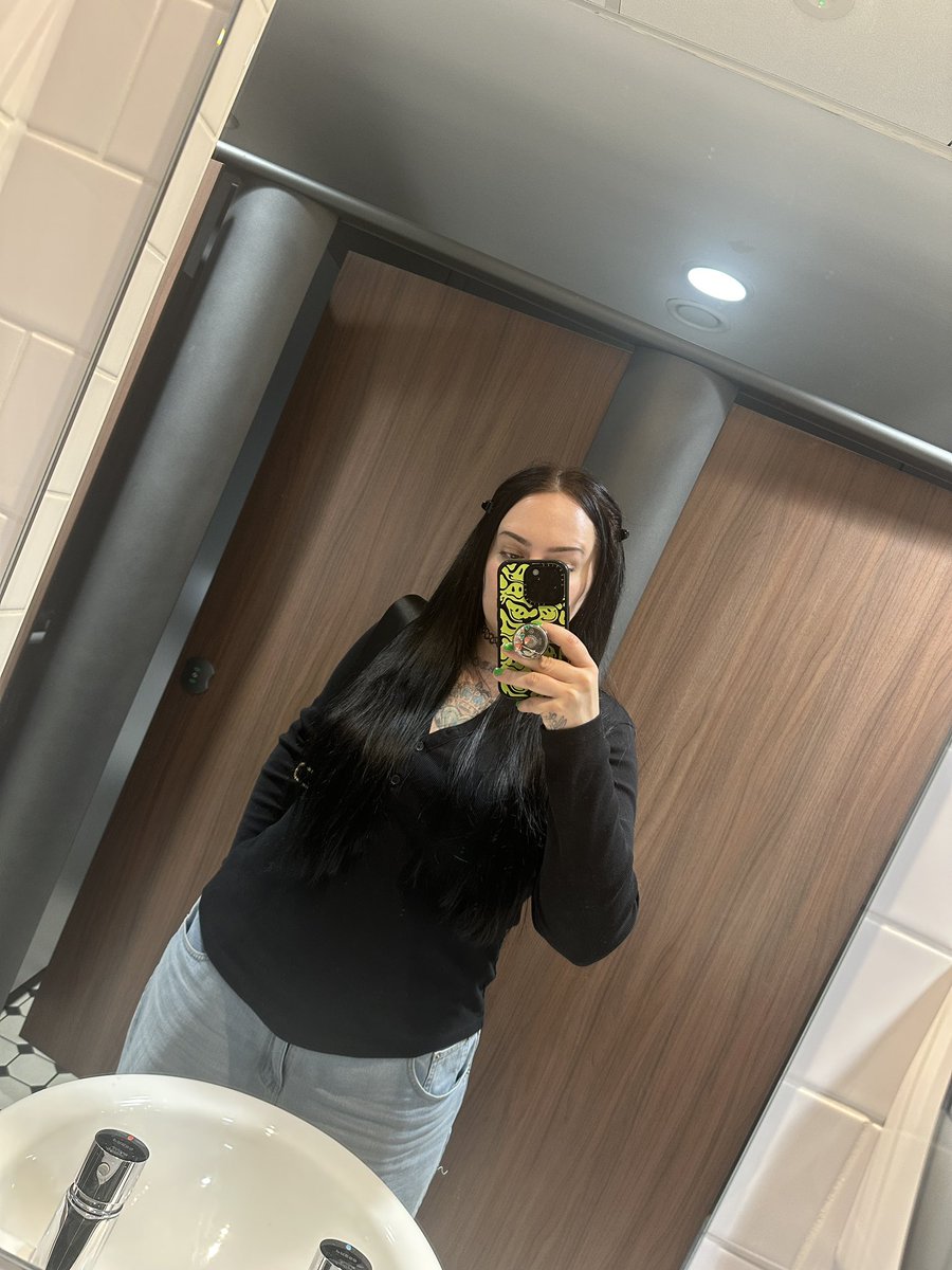 goblin🇺🇦 tweet media