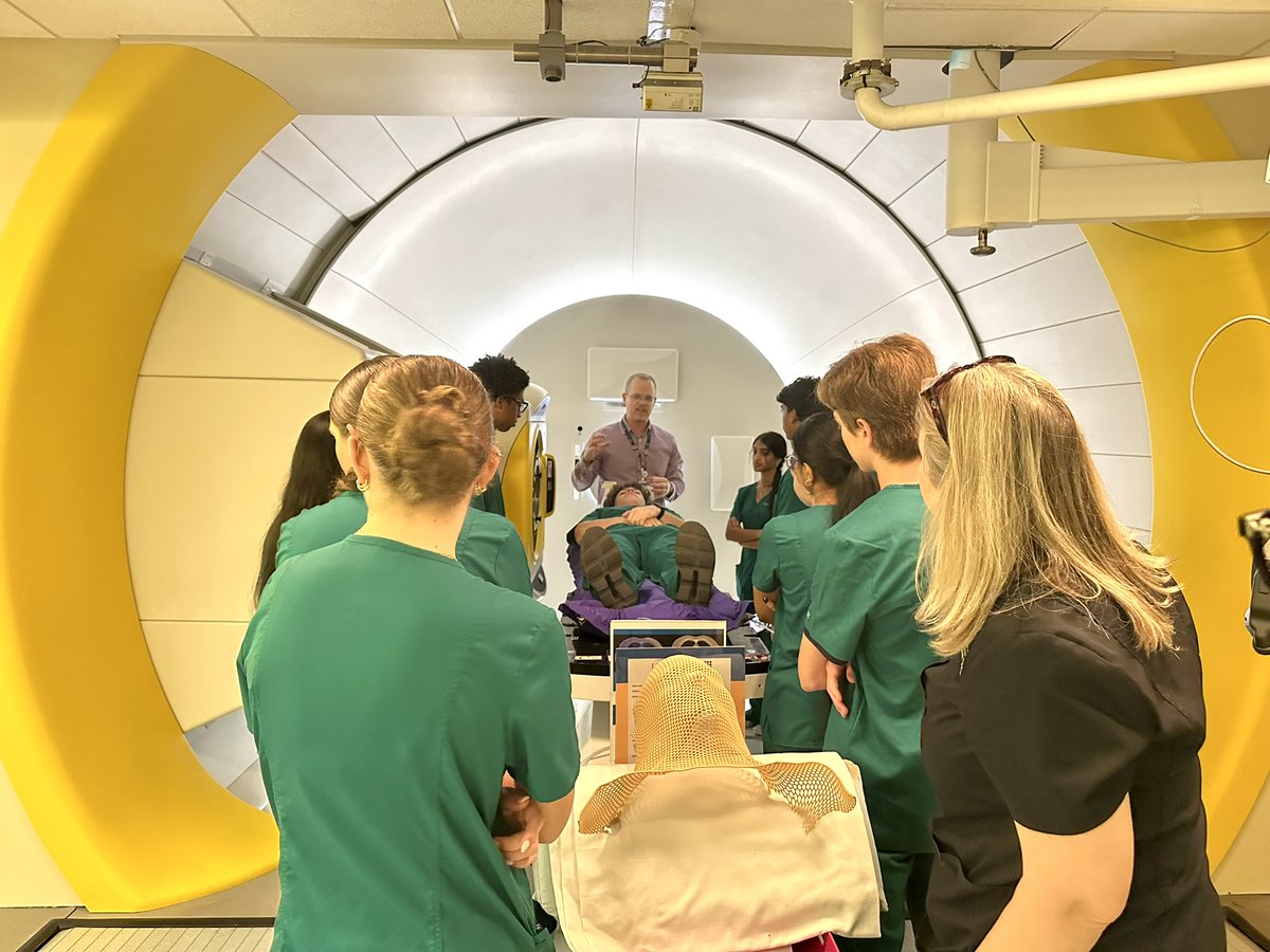 UFProtonTherapy's tweet image. This week we hosted over 30 students and teachers from the @beachside_high Biomedical Science Academy for a tour of a proton therapy gantry. They explored how patients are set up for treatment, saw behind the scenes, and explored careers in radiation oncology.
@SJCSD #BeatCancer