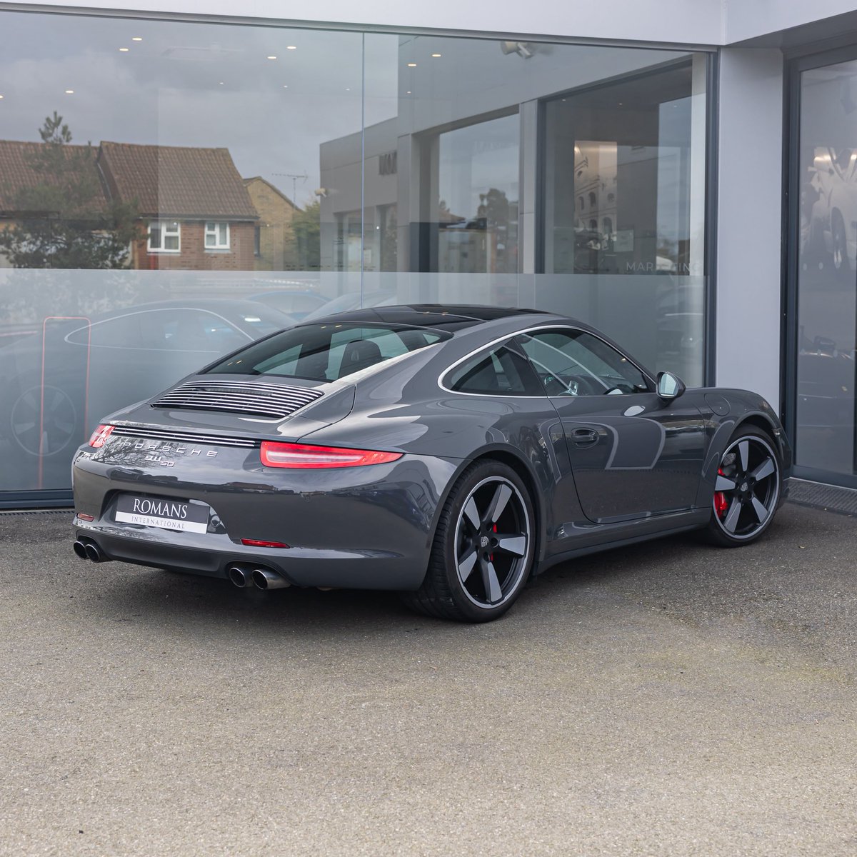 Romans International tweet media