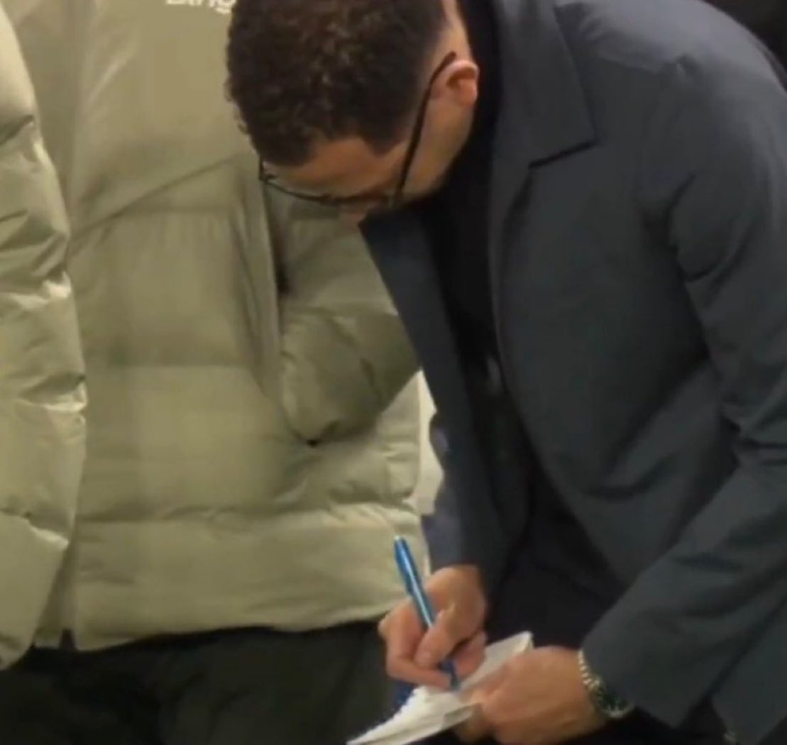 دُنيا | PSG tweet media