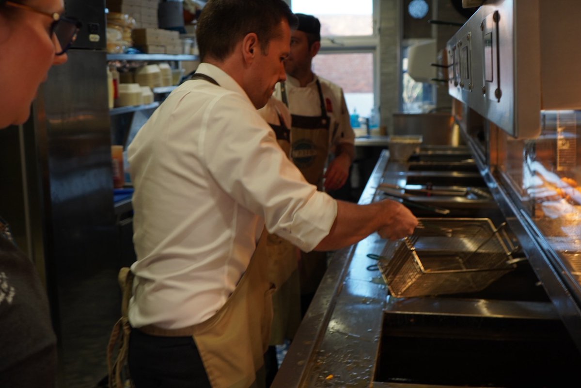 Robert Jenrick tweet media