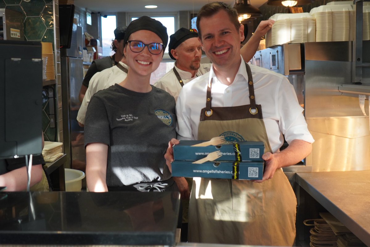 Robert Jenrick tweet media