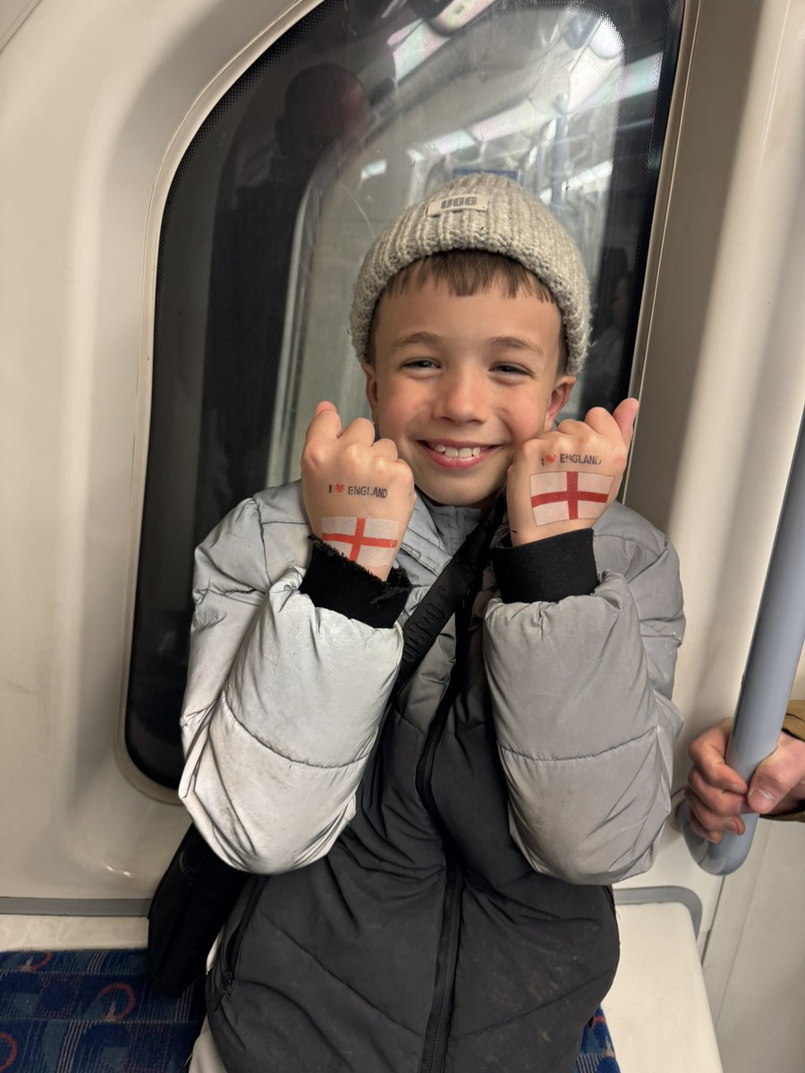 Chris Day tweet media