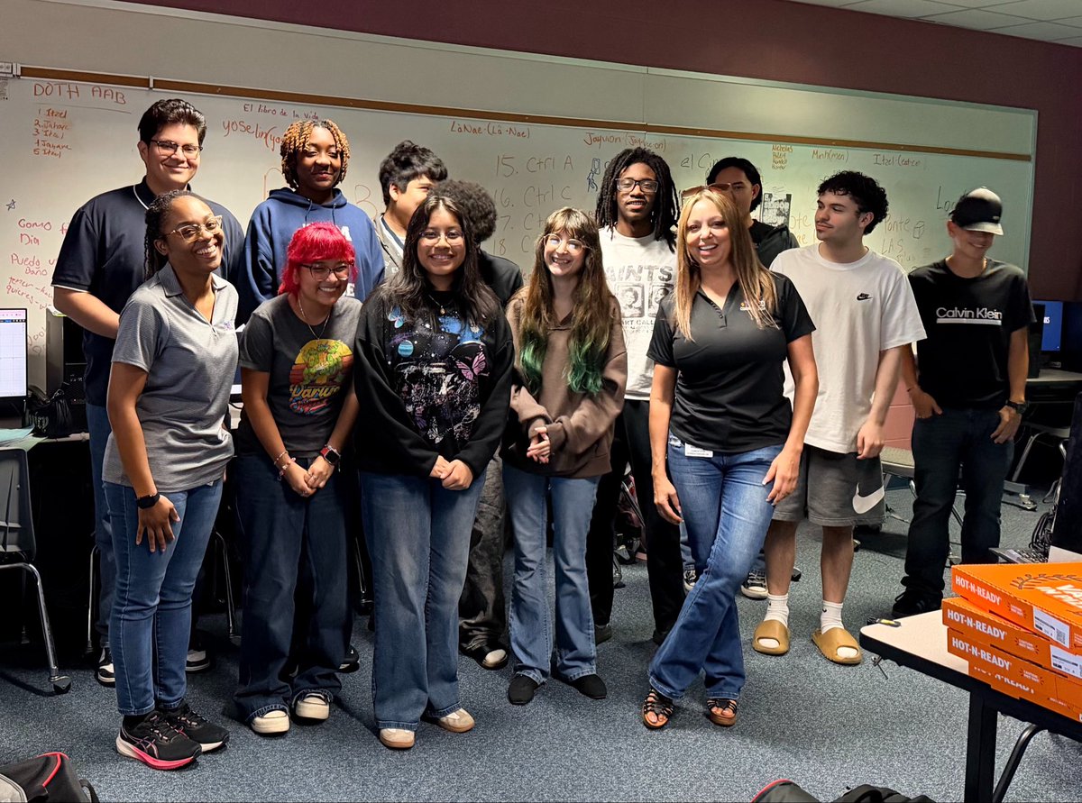 Raquel Briones tweet media