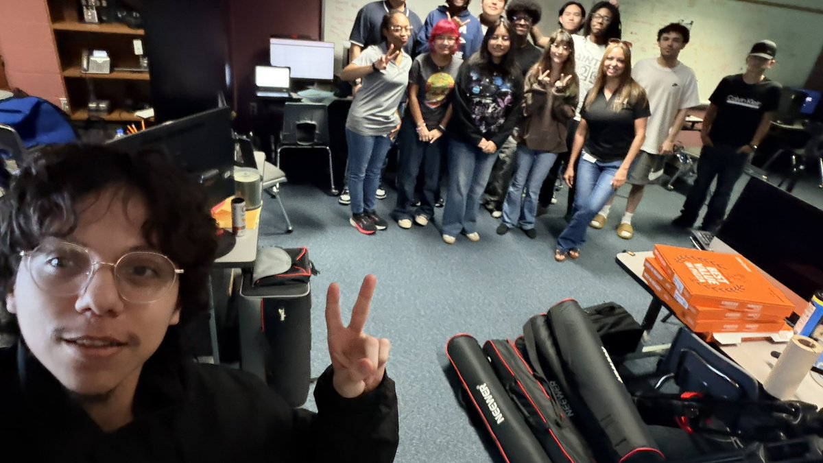 Raquel Briones tweet media