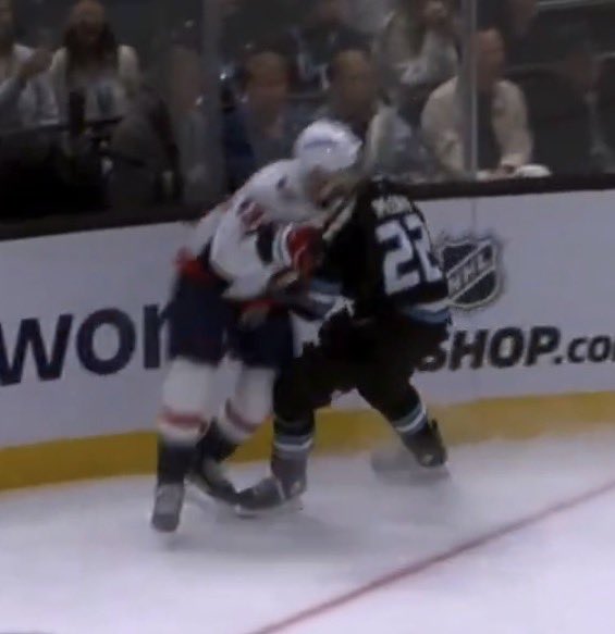 bee ᶦˢ ᵐᵒᵘʳⁿᶦⁿᵍ ᵈᵒʷᵈ tweet media