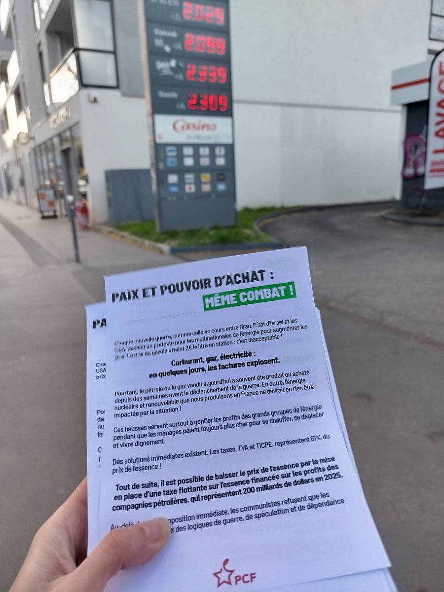 Les communistes de la cellule <a href="/PCFLyon3et6/">La Pasionaria du 3-6</a> lancent une campagne sur la hausse du prix de l'énergie dans les stations service de nos arrondissements. Opposition à la guerre, mesures immédiates sur le prix de l'essence et nationalisations à terme pour un pôle public de l'énergie !