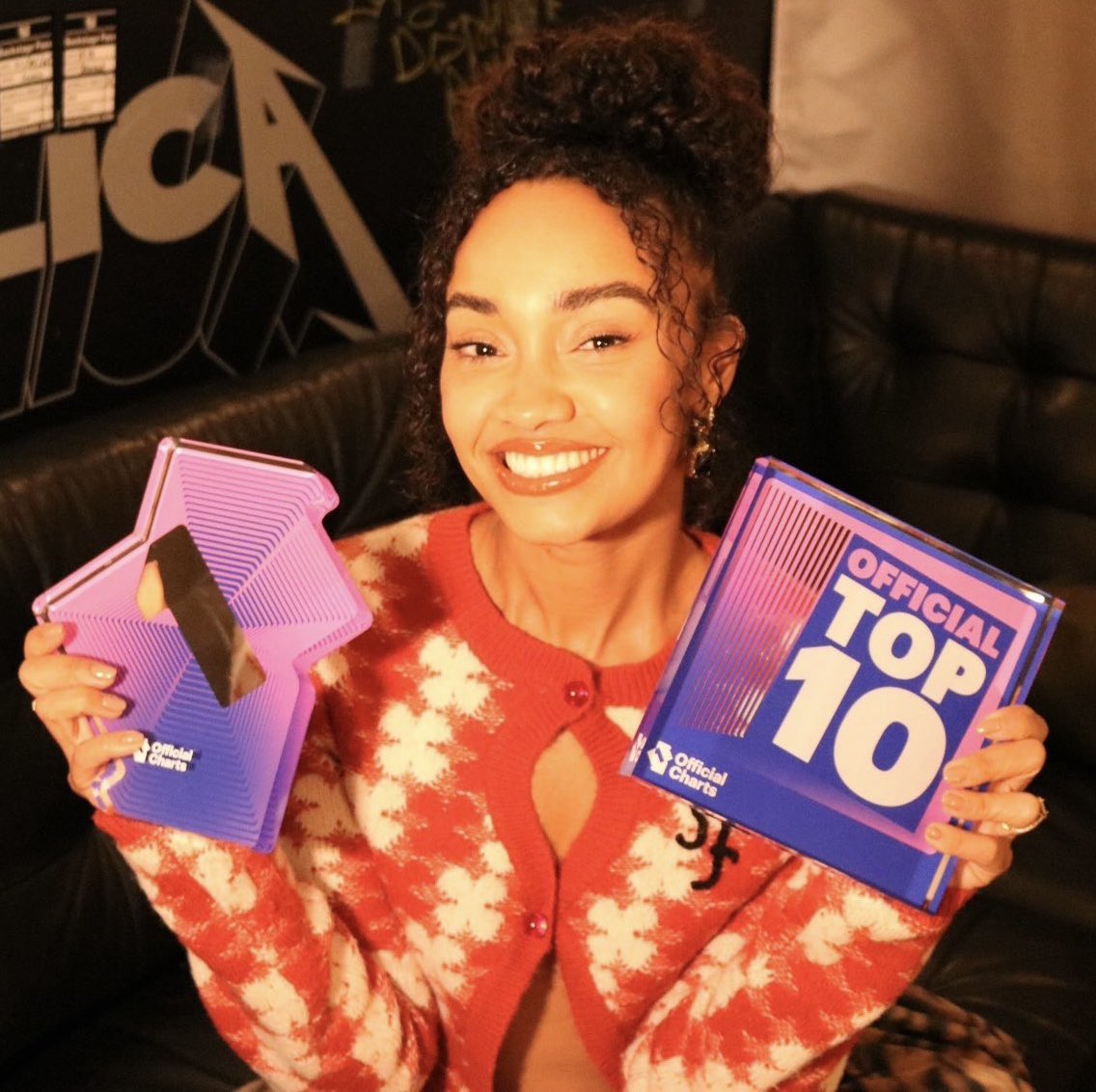 JADE tea room ☕️ tweet media