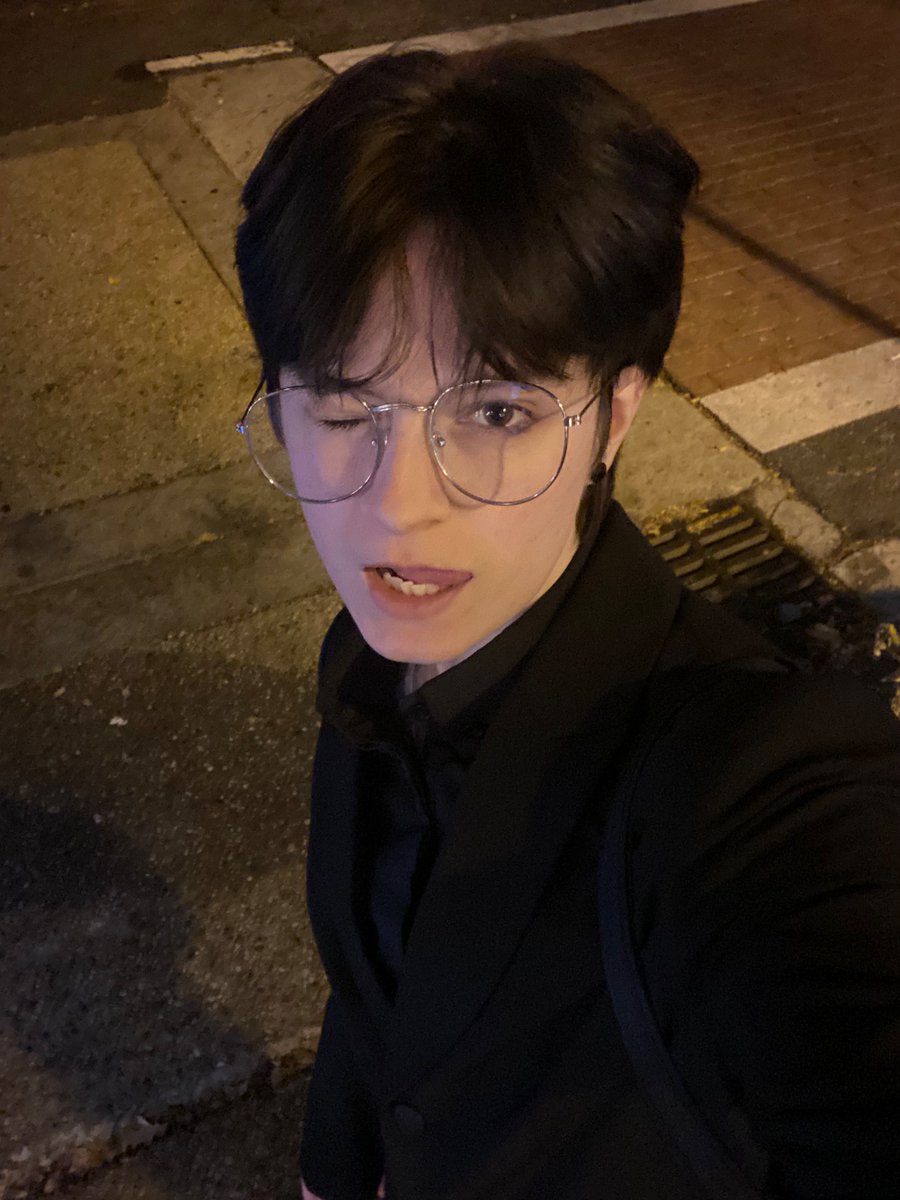 𝐞𝐥𝐢𝐚𝐬. tweet media