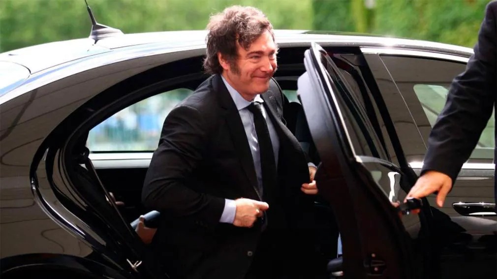 economist tweet media