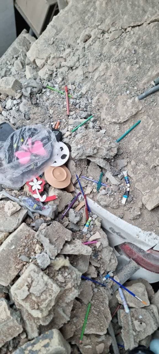 Atiyeh najari tweet media