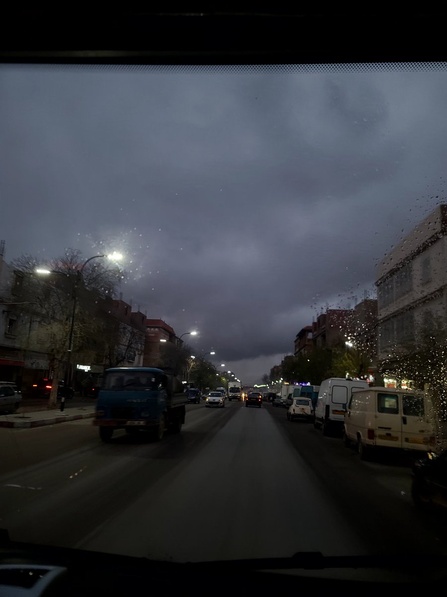 أُسـامة tweet media