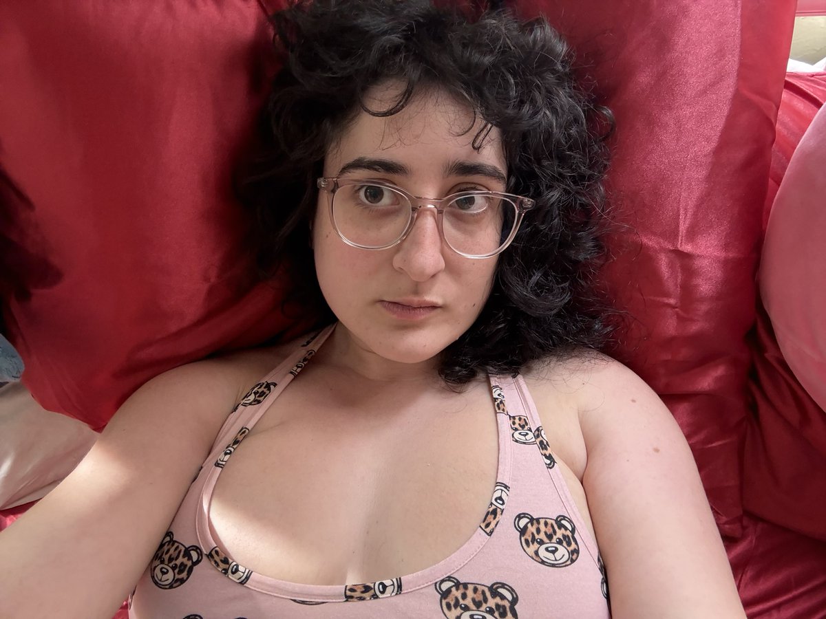 Junie | Beef Cake Era tweet media