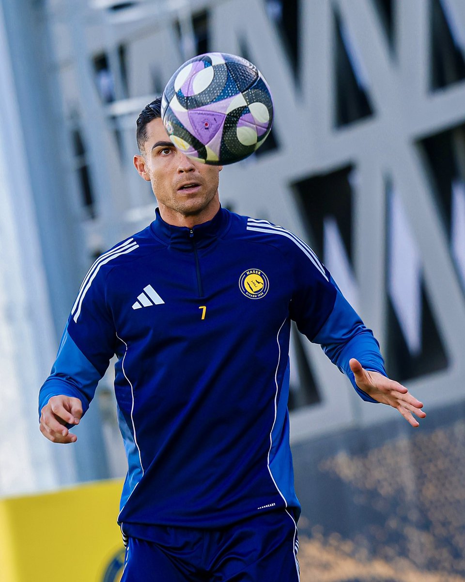 S6CQ9vPvWUTSXDq's tweet photo. @Cristiano @AlNassrFC_EN @AlNassrFC outstanding player https://t.co/JmeEjh7CV8