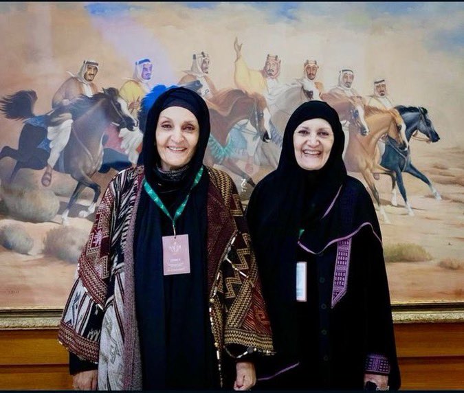 قوت | قارئة النصوص tweet media