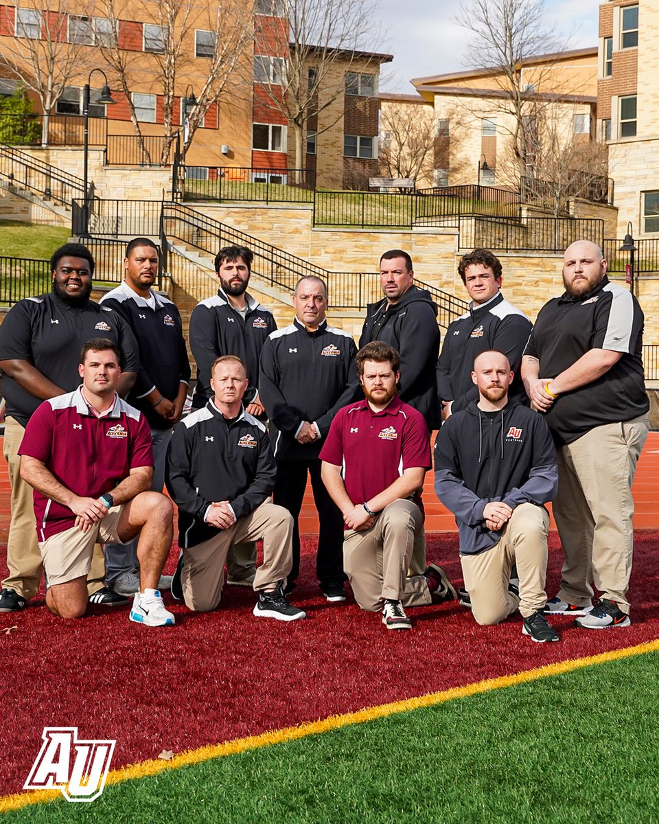 Golden Wolves tweet media