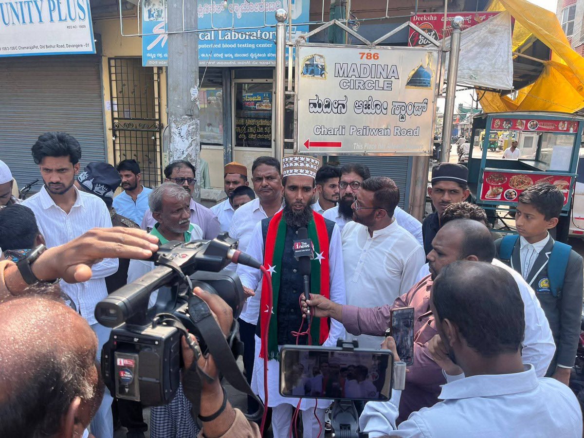 ಚುನಾವಣಾ ಪ್ರಚಾರದ ಭಾಗವಾಗಿ ದಾವಣಗೆರೆ, ಚಾರ್ಲಿ ಪೈಲ್ವಾನ್‌ ರಸ್ತೆಯ ಬಳಿ ಇರುವ ಮದಿನಾ ಆಟೋ ನಿಲ್ದಾಣದ ಹತ್ತಿರ ಸುದ್ದಿಗಾರರೊಂದಿಗೆ ಮಾತನಾಡಿದೆನು. 
ಈ ಸಂವಾದದಲ್ಲಿ ನಾನು ಕ್ಷೇತ್ರದ ಅಭಿವೃದ್ಧಿಯ ದೃಷ್ಟಿಕೋನ, ಪ್ರಮುಖ ಆದ್ಯತೆಗಳು ಮತ್ತು ಕ್ಷೇತ್ರದ ಅಭಿವೃದ್ಧಿಗಾಗಿ ಹೊಂದಿರುವ ಆಲೋಚನೆಗಳನ್ನು ಹಂಚಿಕೊಂಡೆನು. 

 Social Democratic Party
