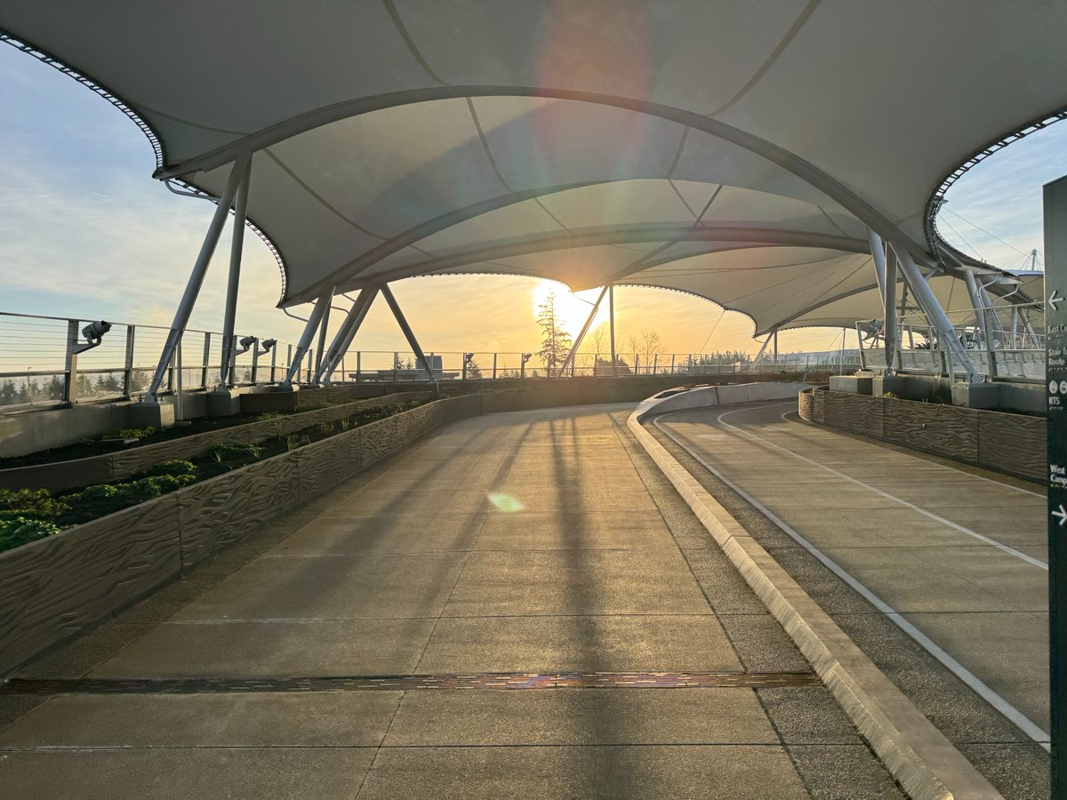 JohnLokerse's tweet image. Goodbye Seattle, it was a great week filled with lots of laughter! I'm happy to have been part of the MVP Summit again this year and loved all the sessions I attended. Thanks @Microsoft 🚀

#MVPBuzz #MVPSummit #DevOps #AzureInfrastructureAsCode